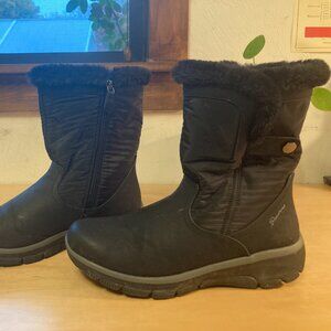 Skechers Easy Going Snow Boot size 10